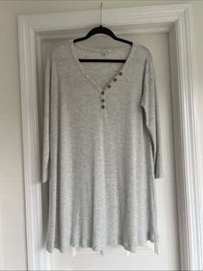 American Eagle EUC Light Gray Ribbed V-Neck Tunic Dress w/ Button / Large